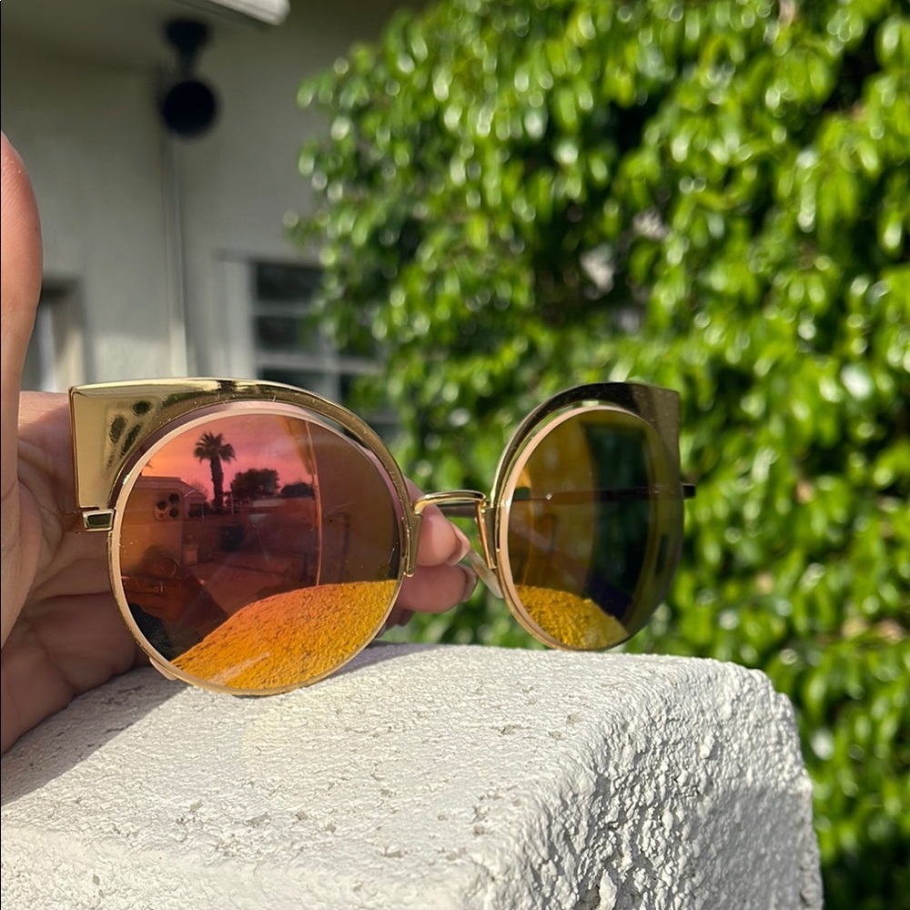 FENDI Gold Sunglasses with Pink mirrored Lenses